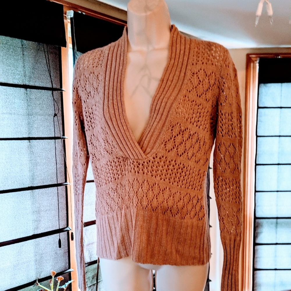 Axcess brand pink knit sweater Med